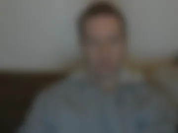 2small4you83 photo 3