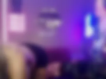 702bombshelll live webcam preview