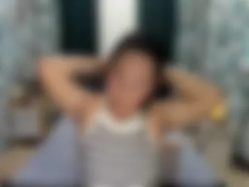 7inchhugecummerlucy live webcam preview