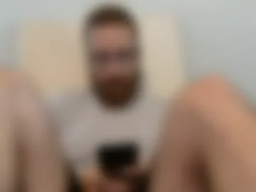 8inchesandsomeholes live webcam preview