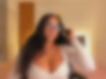 _emilywalker1 photo 3