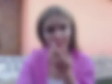 _hidden_frommymoom_ webcam preview