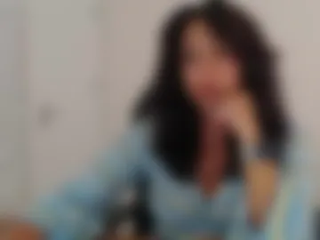 _just_a_queen_3 live webcam preview
