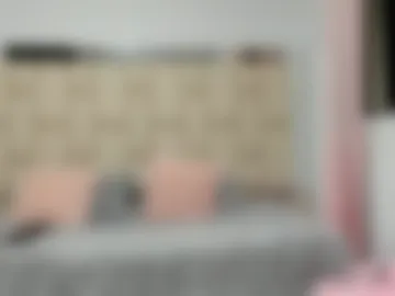 _mia_brunette_ webcam preview