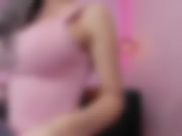 _nicoletteshea_ photo 4