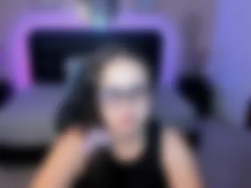 _oliviajoness photo 3