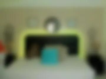 _oliviajoness photo 2