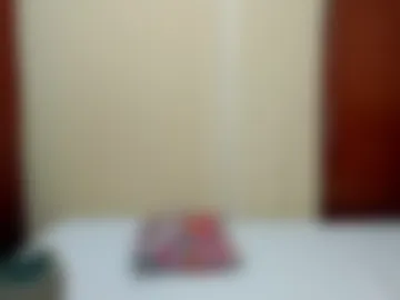 _valy_meghan_ webcam preview