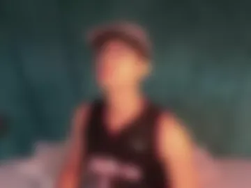 aaron_eze webcam preview