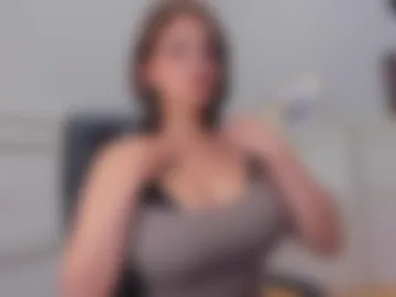 adalyn_glow webcam preview