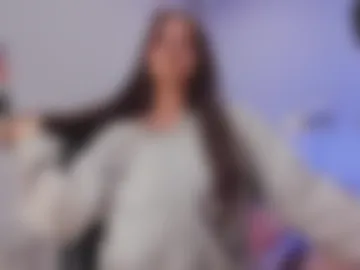adalyn_glow webcam preview