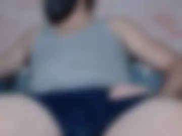 adamour84 live webcam preview