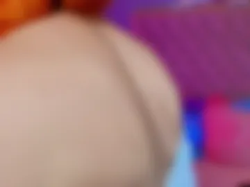 adelainebest photo 7