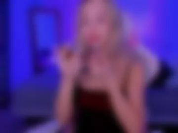 adeleroberts photo 4