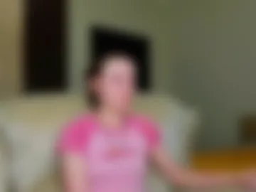 adelina_cowell webcam preview
