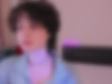 adeline_perle webcam preview