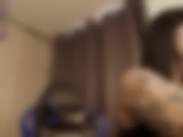 adelineefoxxx photo 8