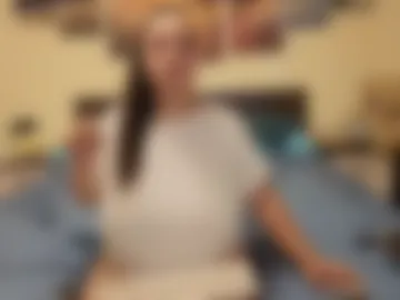 adellineee webcam preview