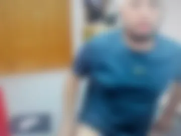 adrian_lux35 live webcam preview