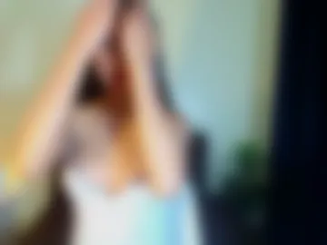 adriana_hearth photo 4