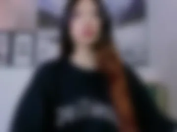adrianna5_ photo 2