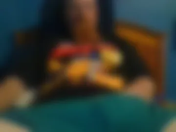 ahrnycumtoy photo 3