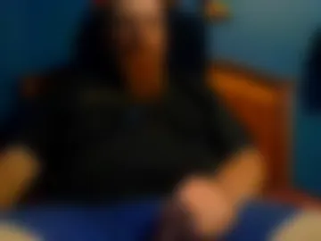 ahrnycumtoy photo 3