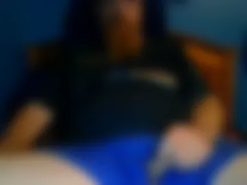 ahrnycumtoy photo 2