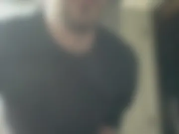 akmann_123 live webcam preview