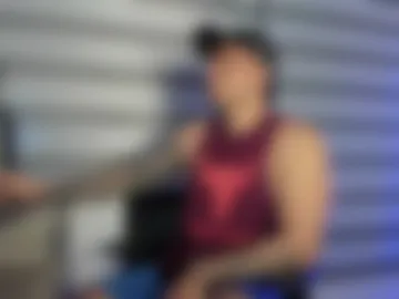 alan_muscle webcam preview