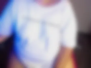alanna_brunette webcam preview