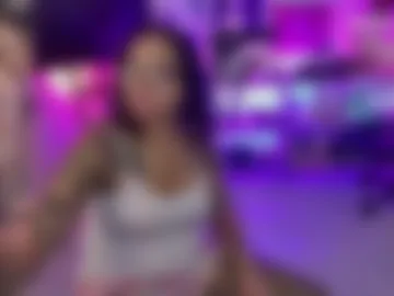 alesyahampton photo 2