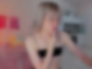 alettaevee photo 3