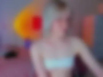 alettaevee photo 2