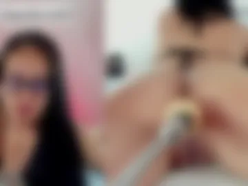 alexa_clark02 photo 3