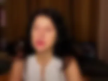 alianna_solo_kiss photo 3