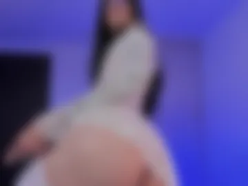 alicerosee___ photo 3