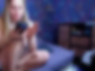 alicewetsquirt photo 4