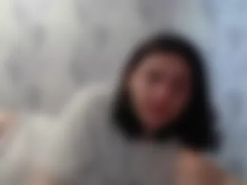 alinaxjames photo 3