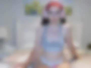 alisonfieldsxo photo 2