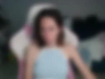 allie_hazie webcam preview