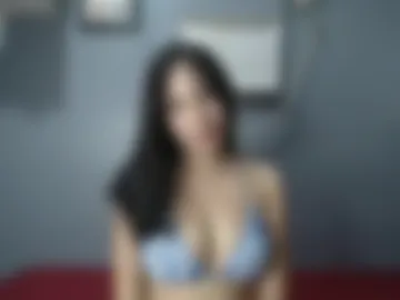 allurewithluna photo 3