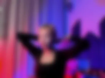 alysiasun webcam preview