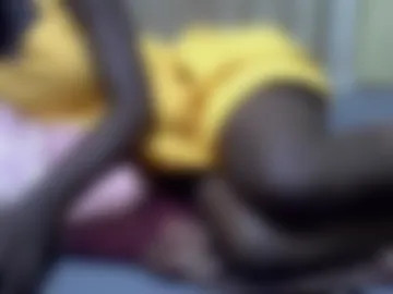 amazon_girl03 webcam preview