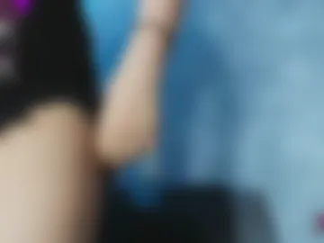 ambardevon_x photo 2
