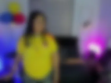 amber_gold113 webcam preview