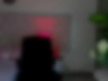 amberonassis photo 5