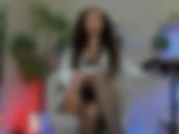 ambersolange photo 4