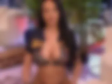 amiraaluxe photo 5