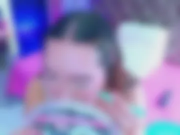 april_daddyssgirl webcam preview